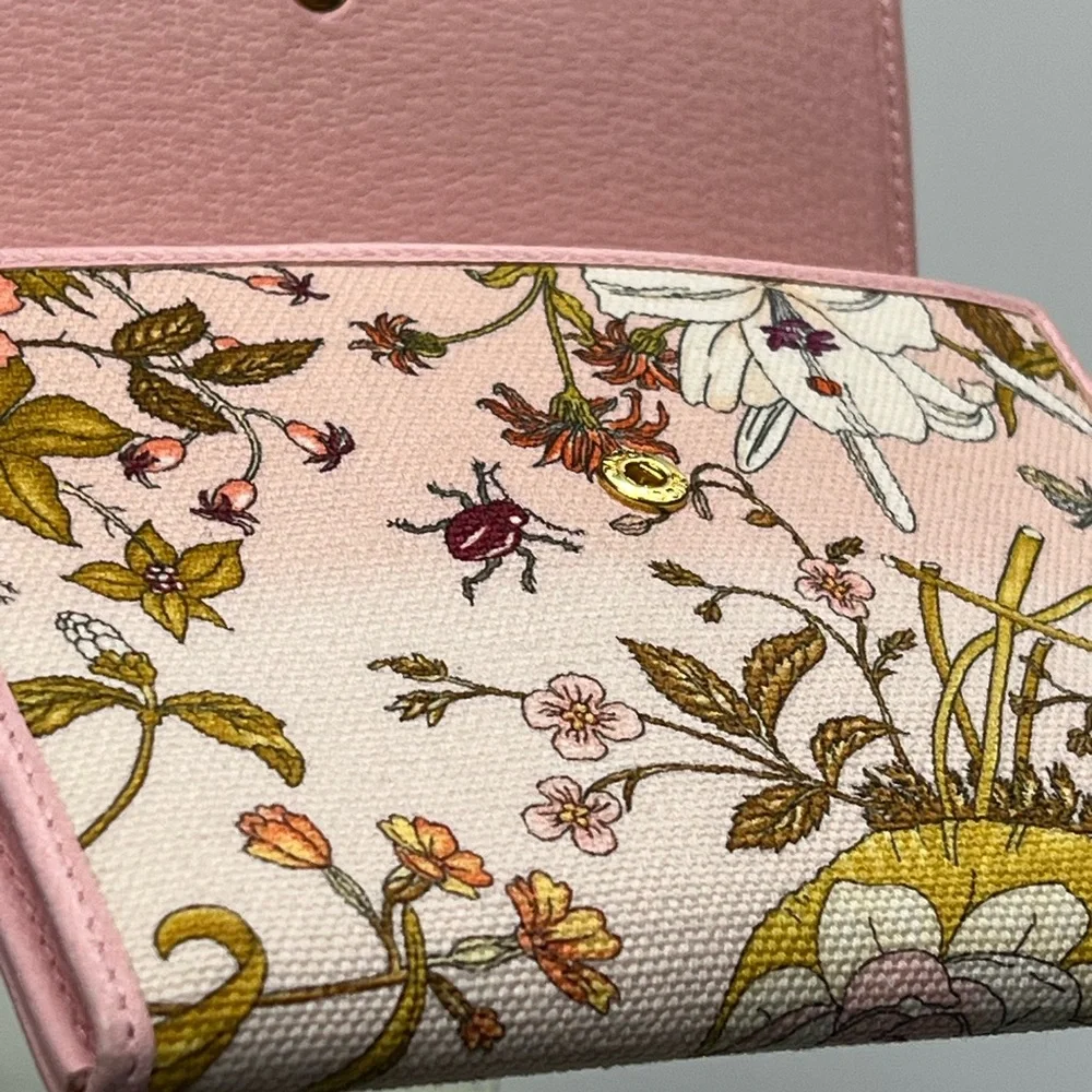 LIMITED EDITION GUCCI FLORAL WALLET New Condition—Giftable - Picture 4 of 12